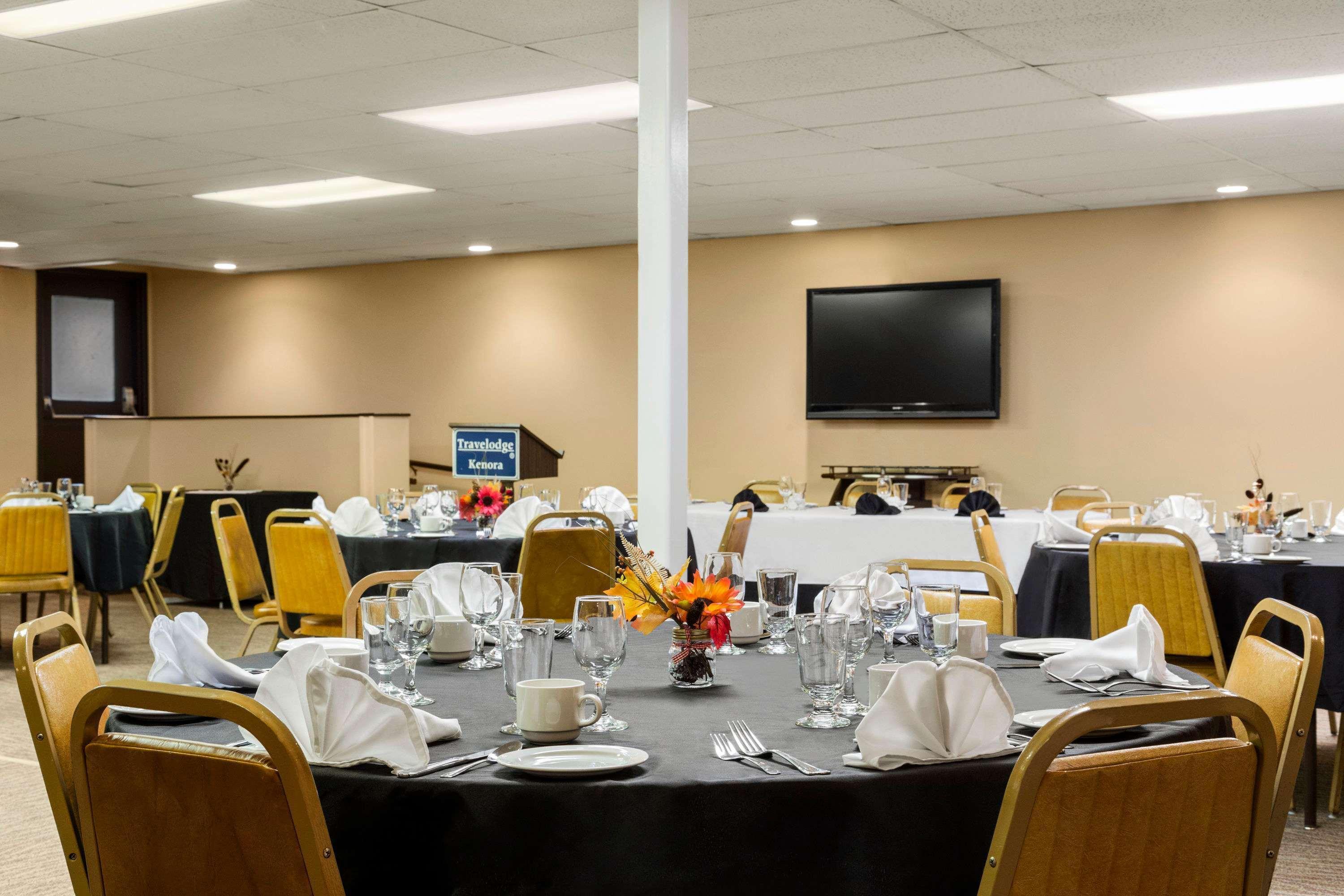 Travelodge By Wyndham Kenora Esterno foto