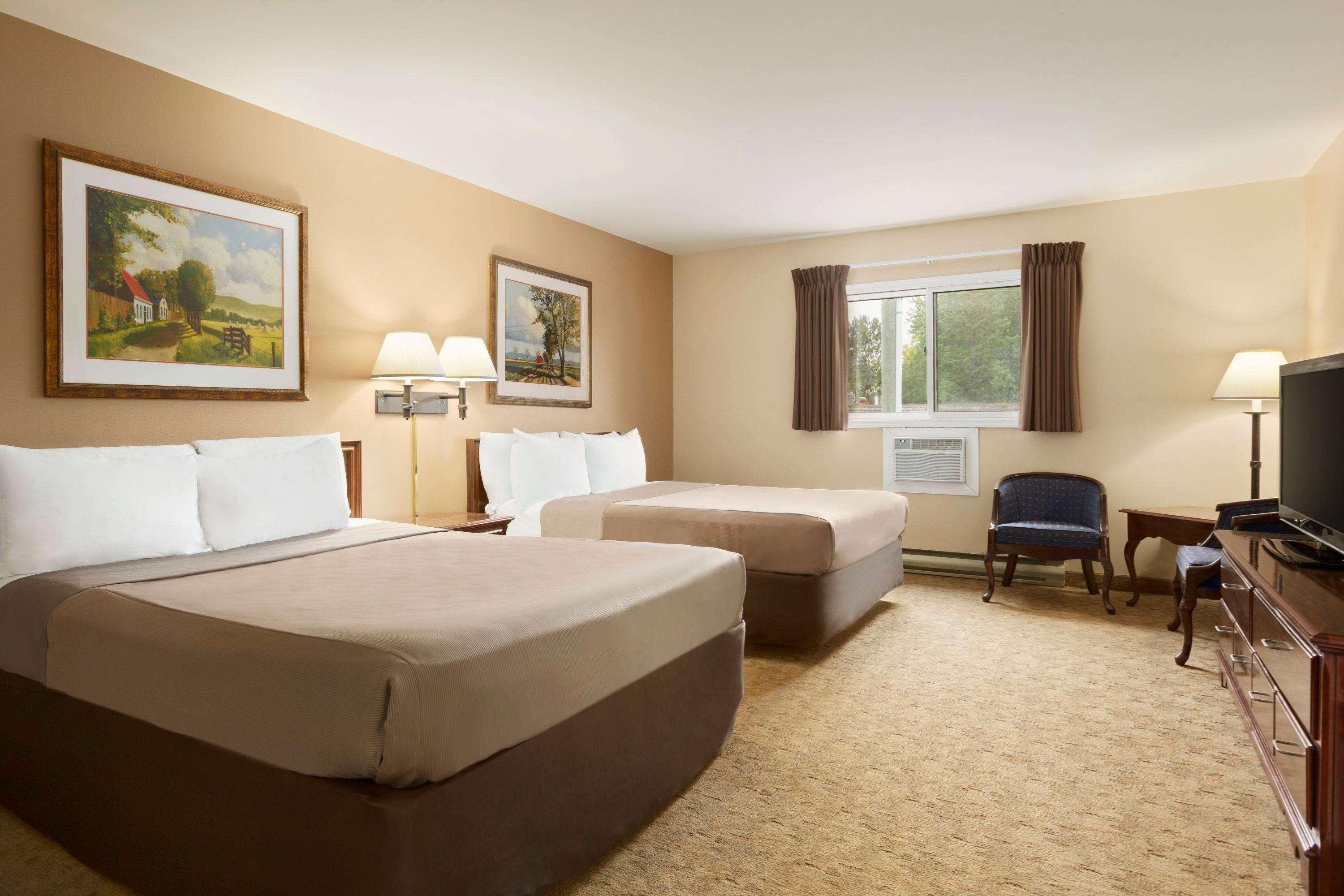 Travelodge By Wyndham Kenora Esterno foto
