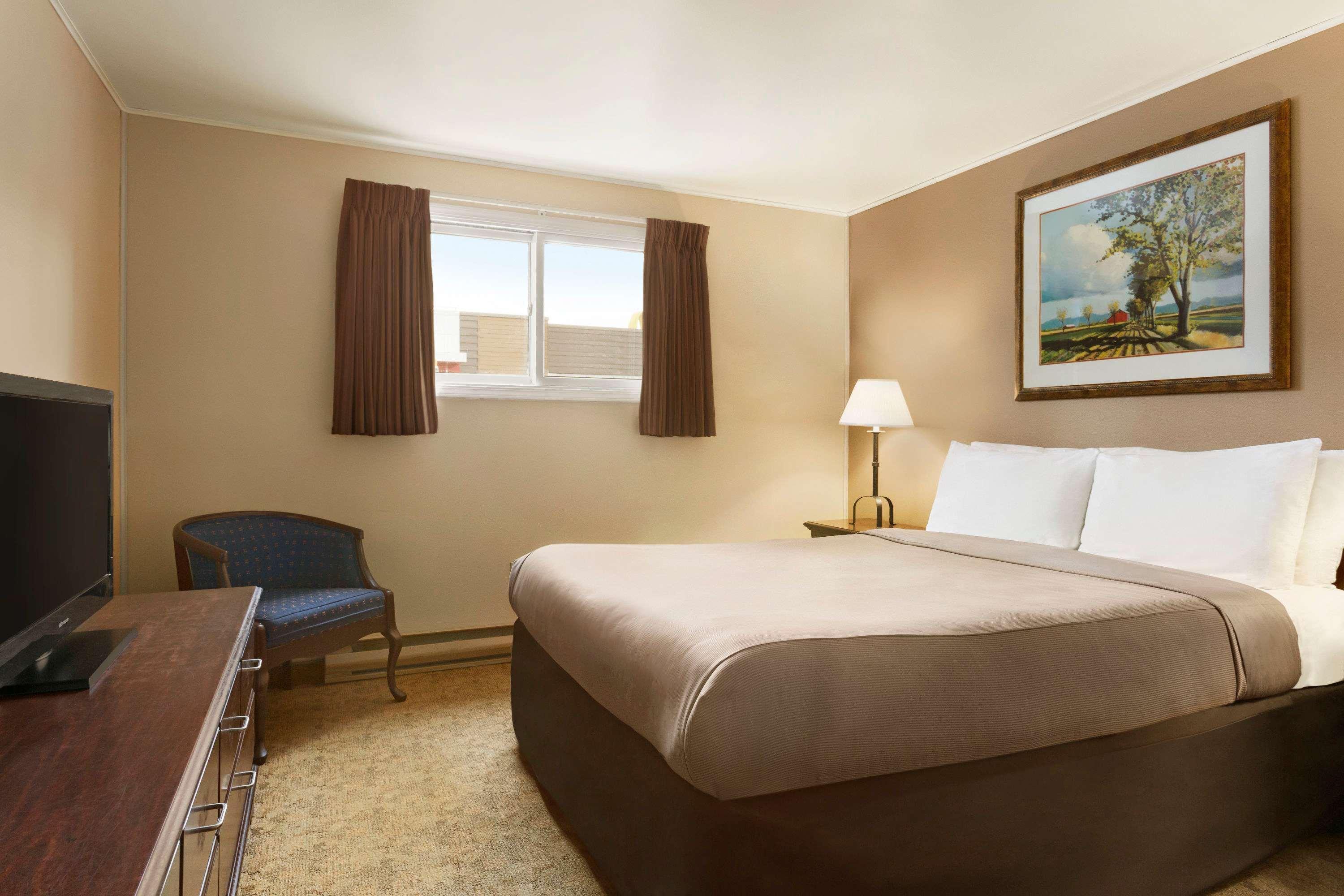 Travelodge By Wyndham Kenora Esterno foto