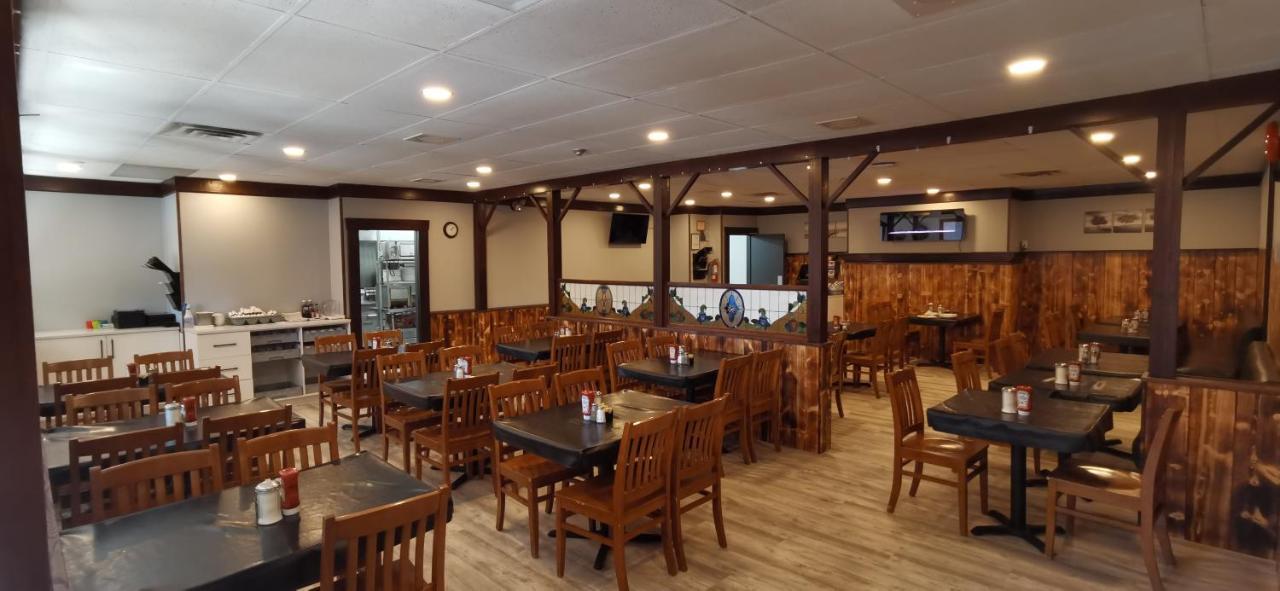 Travelodge By Wyndham Kenora Esterno foto
